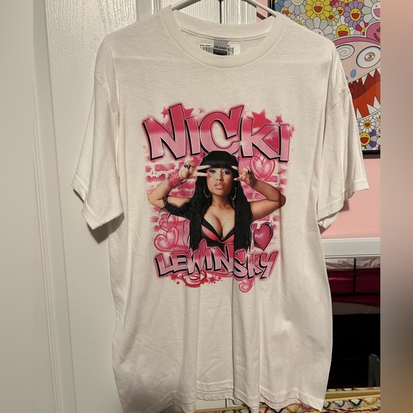 Nicki Minaj Vintage Tribute Airbrushed Tee - Picture 1 of 3